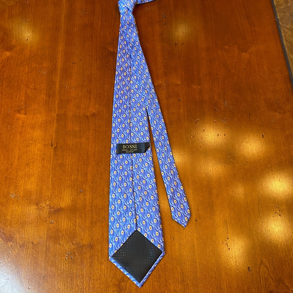 BOSSI Tie - Picture 3 of 4